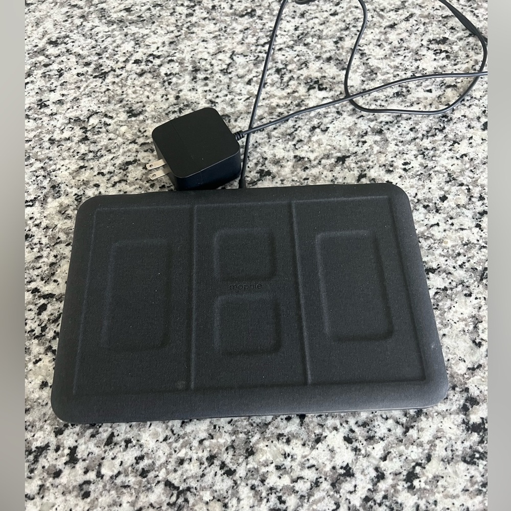 Mophie 4 in 1 charging pad